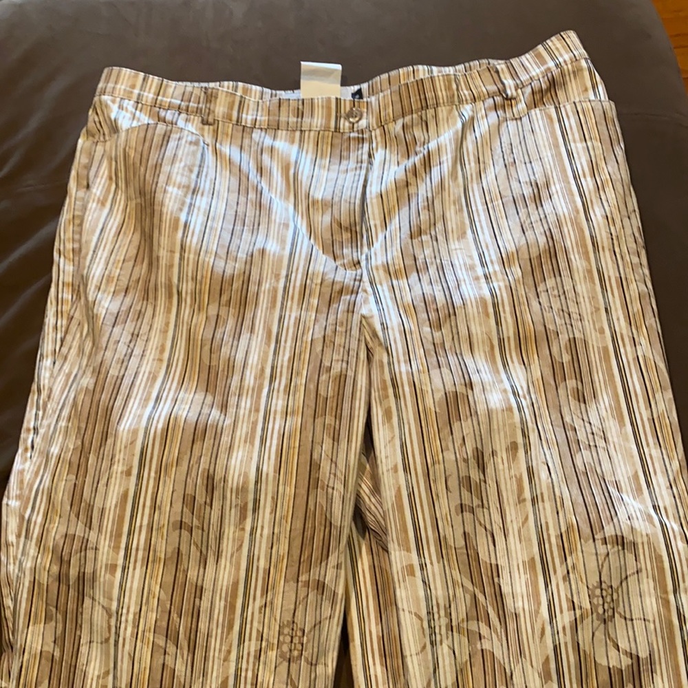Striped Floral Jacquard Crops
